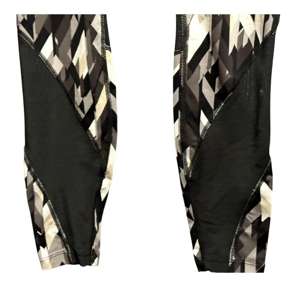 Nike Women's Dri Fit 7/8 Printed Geometric Running Leggings Sz S Mesh Inserts - Picture 4 of 8